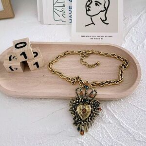 🆕 Gold Heart Crown Pendant Necklace